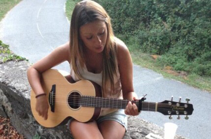 Letizia Cosimi guitare
